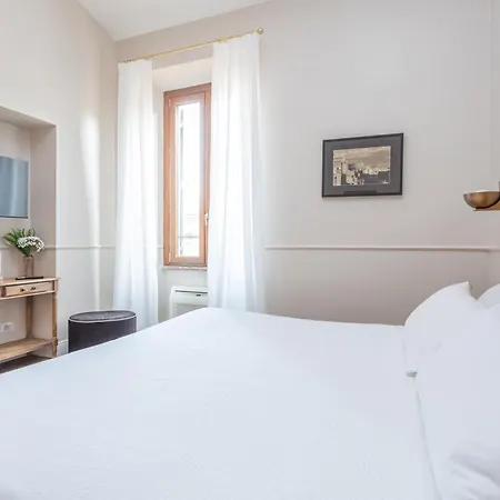 Vendégház Daplace - White In Navona 4*