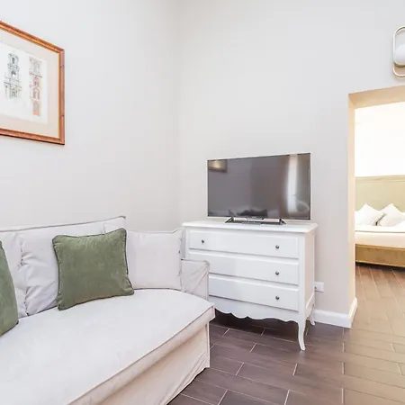 Daplace - White In Navona Guest house *