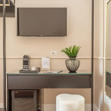 Daplace - White In Navona 게스트하우스 4*