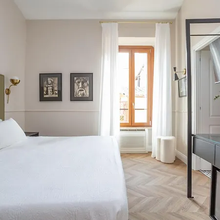 Daplace - White In Navona Guest house