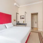 Daplace - White In Navona 4*