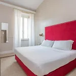 Pensión Daplace - White In Navona 4*