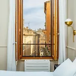 Daplace - White In Navona