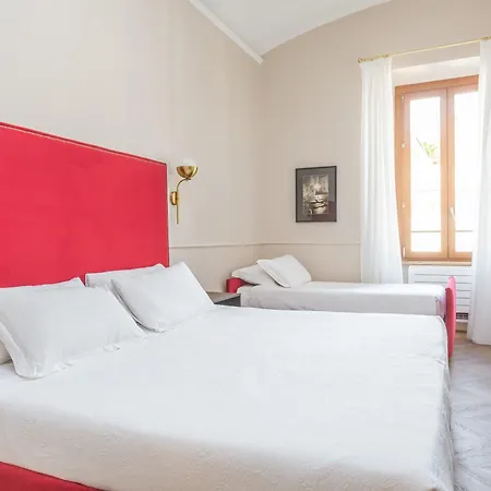 Daplace - White In Navona Konukevi 4*