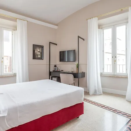 Konukevi Daplace - White In Navona 4*